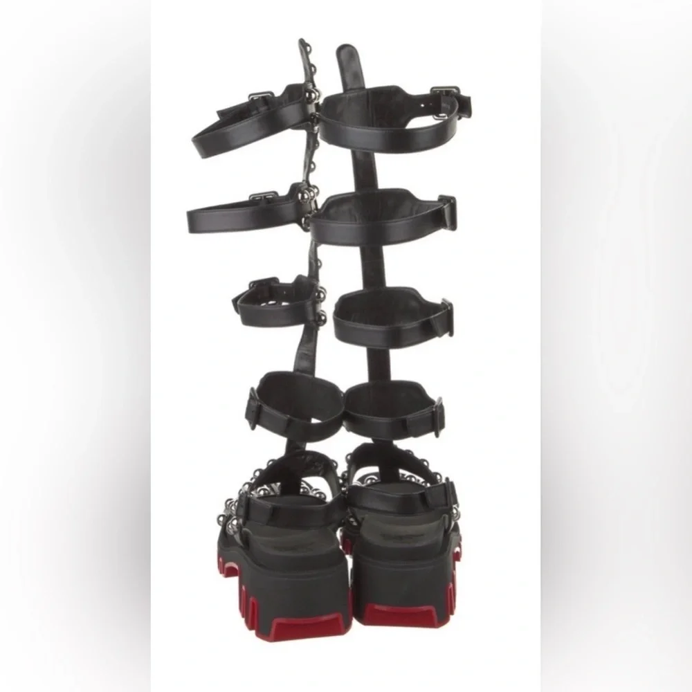 NIB Christian Louboutin Gladiadune Lug Sole Studded Gladiator Sandals Size 39.5 - Picture 6 of 10